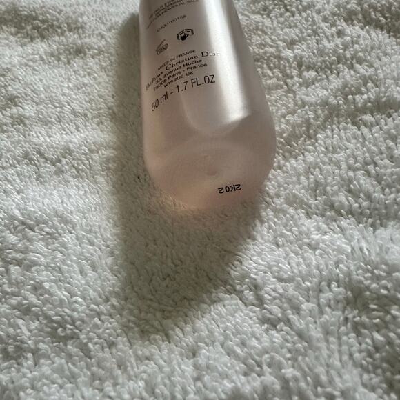 Christian Dior Capture Totale Intensive Essence Lotion 1.7 oz 50 ml Skincare - Picture 6 of 9